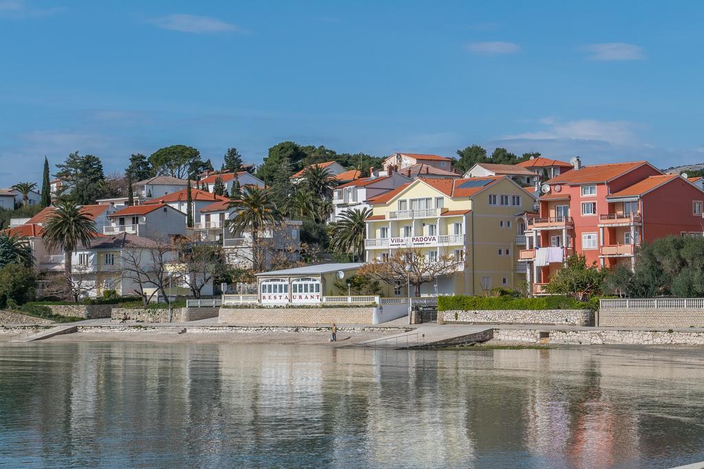 Villa Padova Rab Town Eksteriør billede
